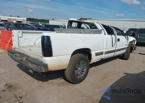 2000 Chevrolet Silverado 1500 Ls from USA, damaged, VIN 2GCEC19T4Y1226915